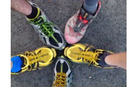 A qui la chaussure sale avant le départ ?